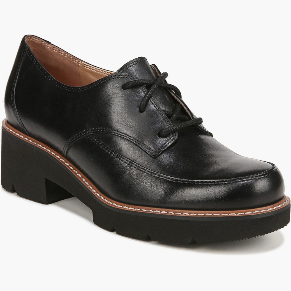 Black Leather Darry Lace-Up Derby Loafer